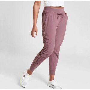 Athleta Purple Volcanic Violet Attitude Pants Activewear Gym Workout Size 6